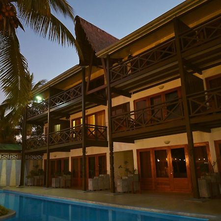 Hotel Baobab Cafe Morondava Eksteriør bilde