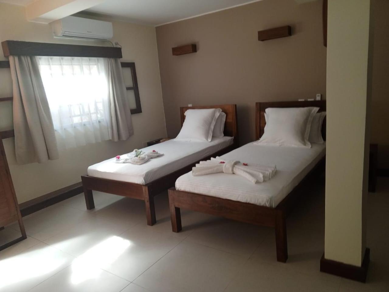 Hotel Baobab Cafe Morondava Eksteriør bilde