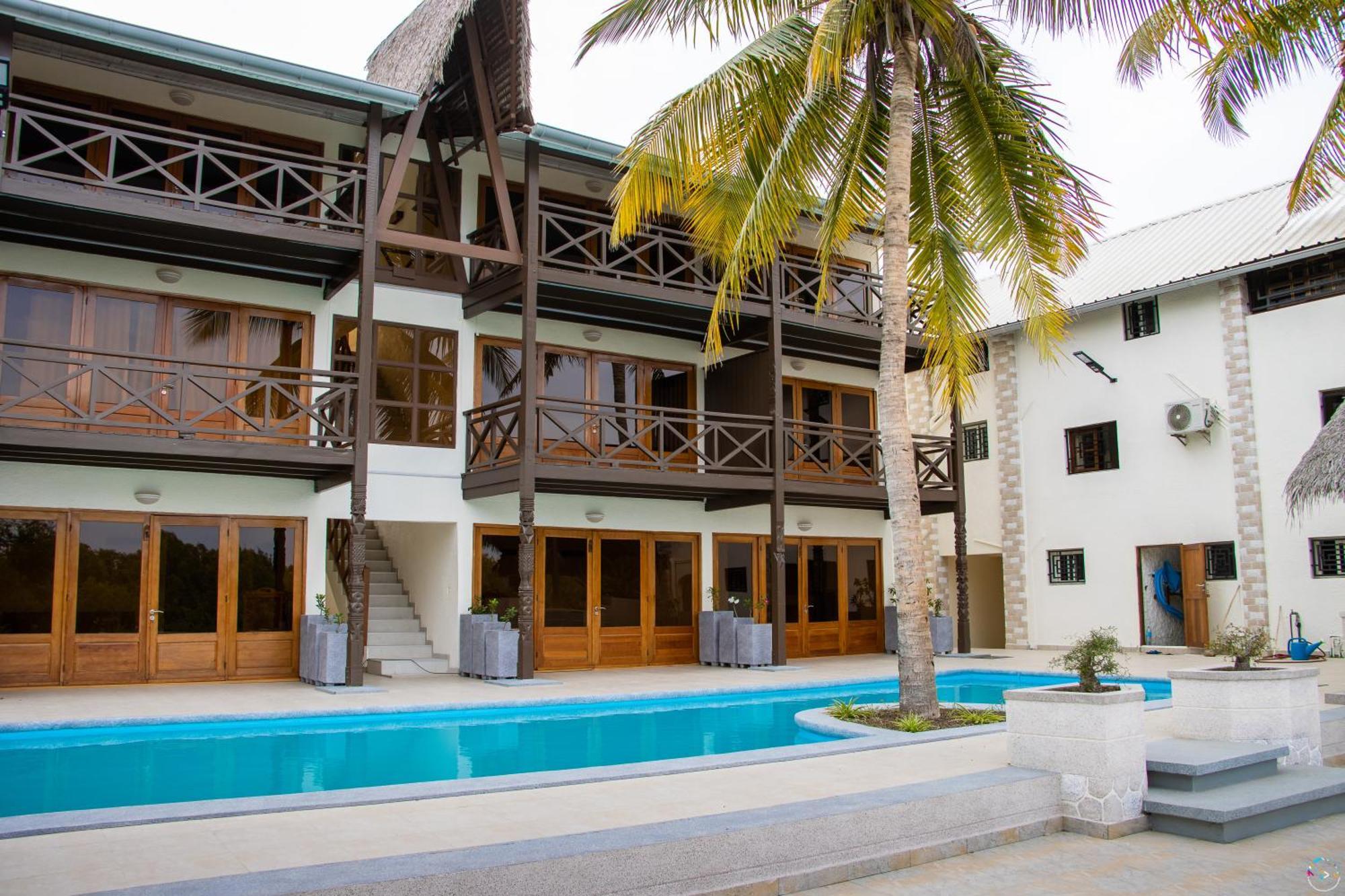 Hotel Baobab Cafe Morondava Eksteriør bilde