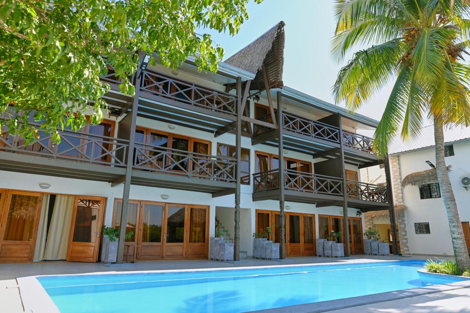 Hotel Baobab Cafe Morondava Eksteriør bilde